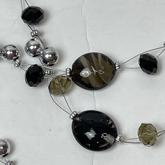 Triple Strand Layered Beaded Necklace Silver Black Green - Picture 2 of 5